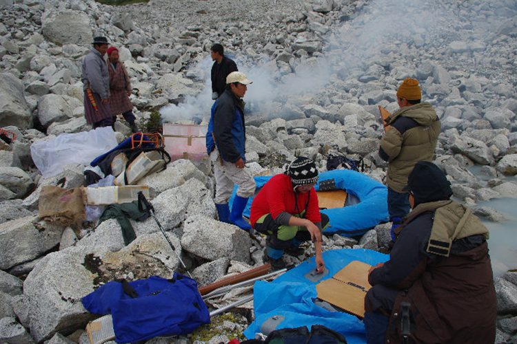 Sonam inflating boat