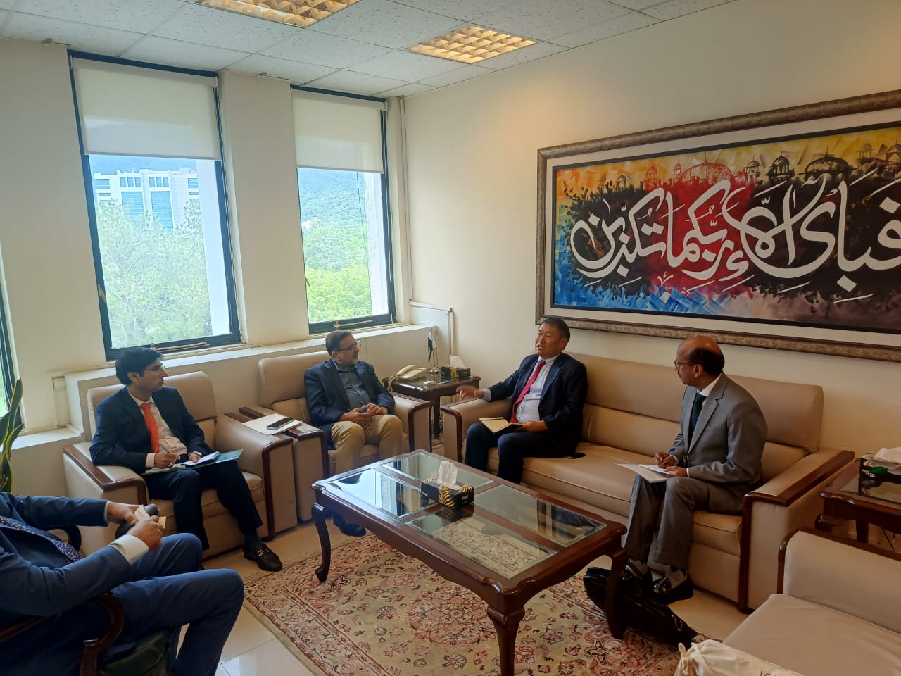 ICIMOD signs key MoUs and engages with Pakistan’s leadership